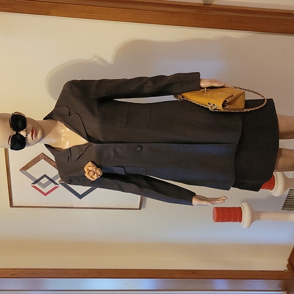 Chanel Vintage blazers & skirts. Final sale no return - Picture 12 of 17